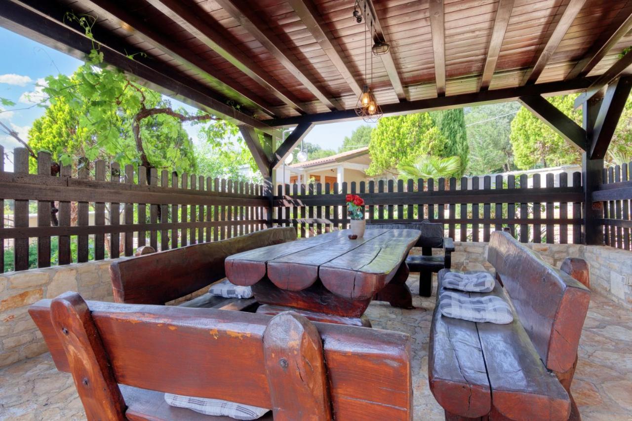Holiday Home Giardino Marino Pomer Exterior foto